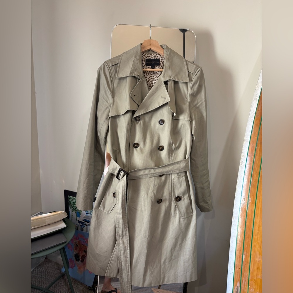Banana Republic Khaki Trench Coat with Leopard-Print Lining women’s Large